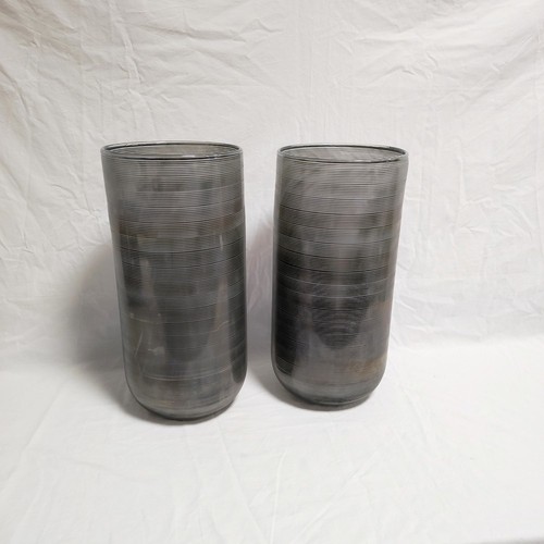 Light living pair of large - &,